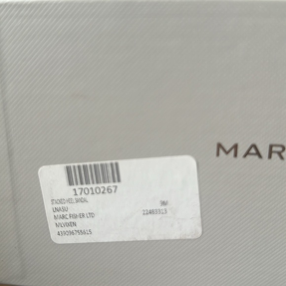 Marc Fisher Vixen peep toe sandal - Picture 6 of 6